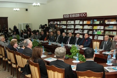 Milli Kitabxanada Rəşid Behbudova həsr olunan nəşrlərin təqdimatı keçirilib