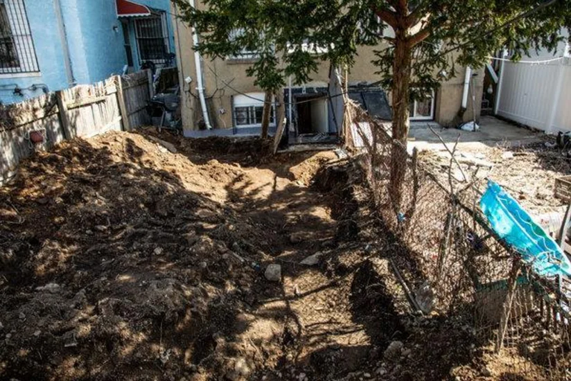 Bakıda kirayənişin narkotikdən ölən ev sahibinin meyitini basdıraraq mülkü saxta sənədlə satıb
