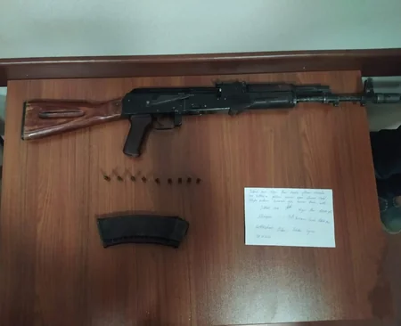 Yevlaxda odlu silah satmaqda şübhəli bilinən şəxs saxlanılıb