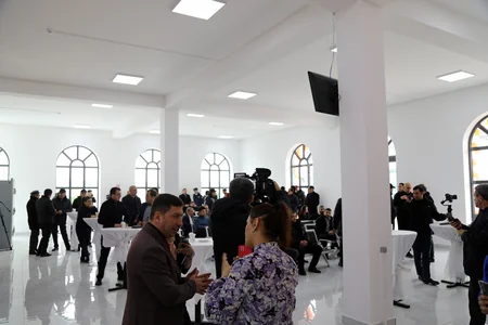 “Abşeron” Ticarət Mərkəzinin ərazisində avtovağzal xidməti təşkil edilib - YENİLƏNİB