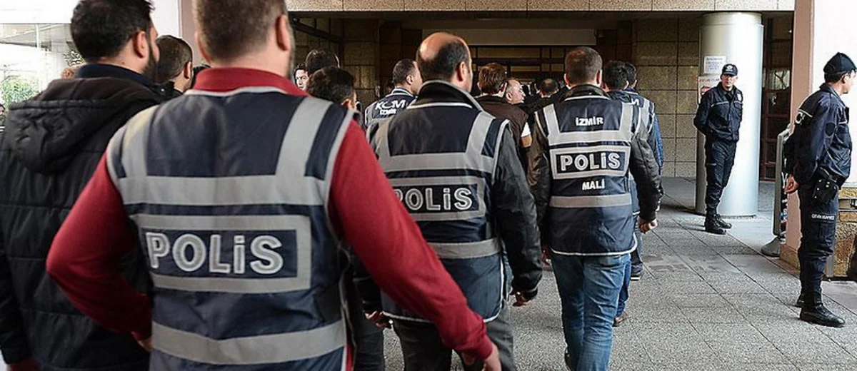 ​Türkiyənin Kayseri şəhərində 127 polis əməkdaşı saxlanılıb