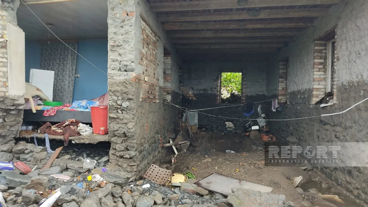 Yağış suyu Zaqatalada yaşayış evinin bir hissəsini uçurub