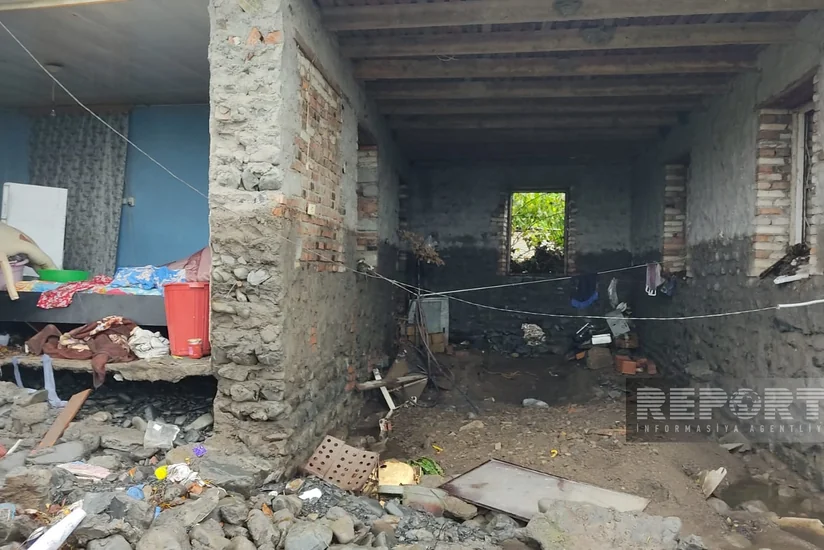 Yağış suyu Zaqatalada yaşayış evinin bir hissəsini uçurub