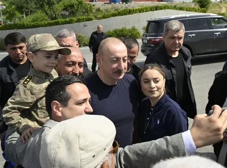 President Ilham Aliyev meets with residents in Lachin