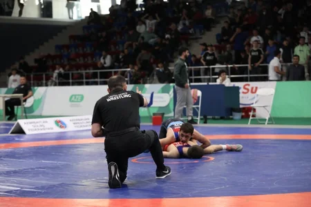 Güləş üzrə yeniyetmələr arasında Azərbaycan çempionatına yekun vurulub