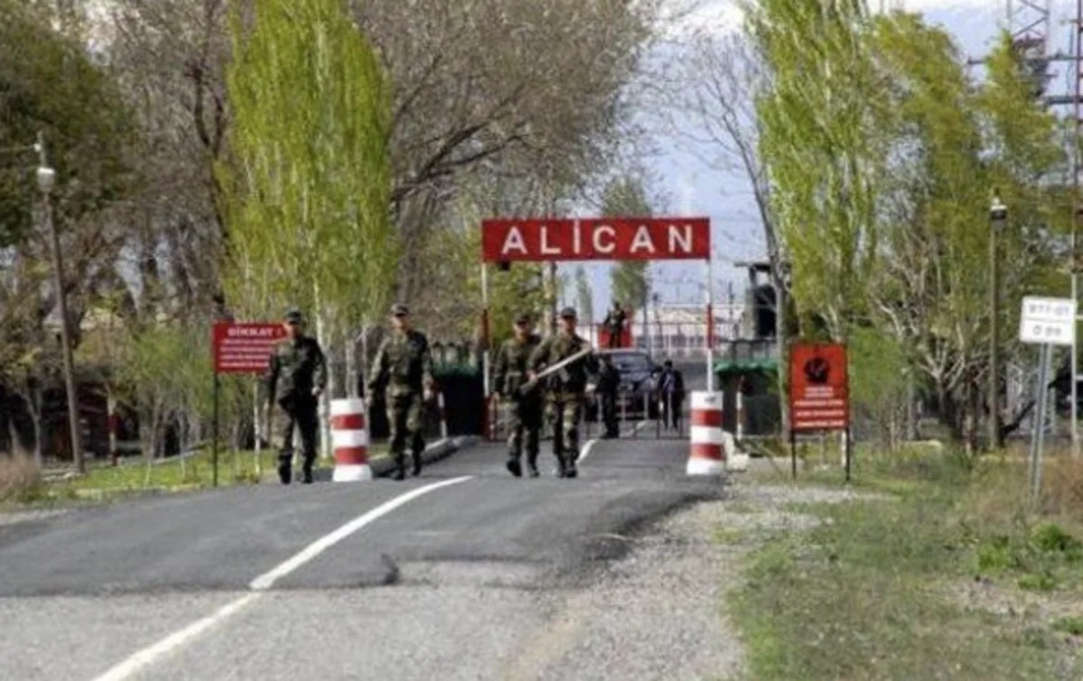 Armenia-Türkiye border to open for citizens of third countries