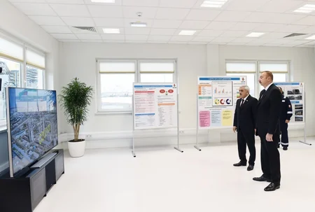 Prezident İlham Əliyev Bakı neft emalı zavodunda bitum qurğusunun və maye qazdoldurma məntəqəsinin açılışında iştirak edib - YENİLƏNİB