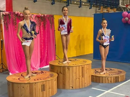 Azərbaycanın 2 gimnastı Macarıstanda qızıl medal qazanıb