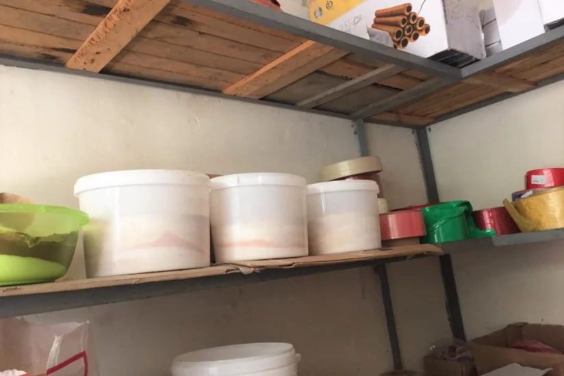 Kolbasa və sosiska istehsalı müəssisəsində nöqsanlar aşkarlanıb