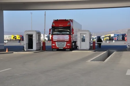 ​Azərbaycan Tacikistana növbəti humanitar yardım karvanını yola salıb - VİDEO