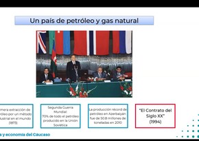 Azerbaijani Ambassador to Mexico makes presentation about Azerbaijan to students at oldest university in Latin America