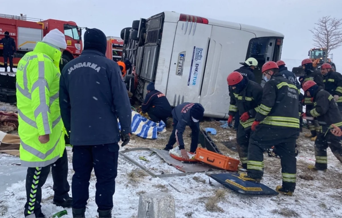Five dead in road accident involving a bus in Turkiye