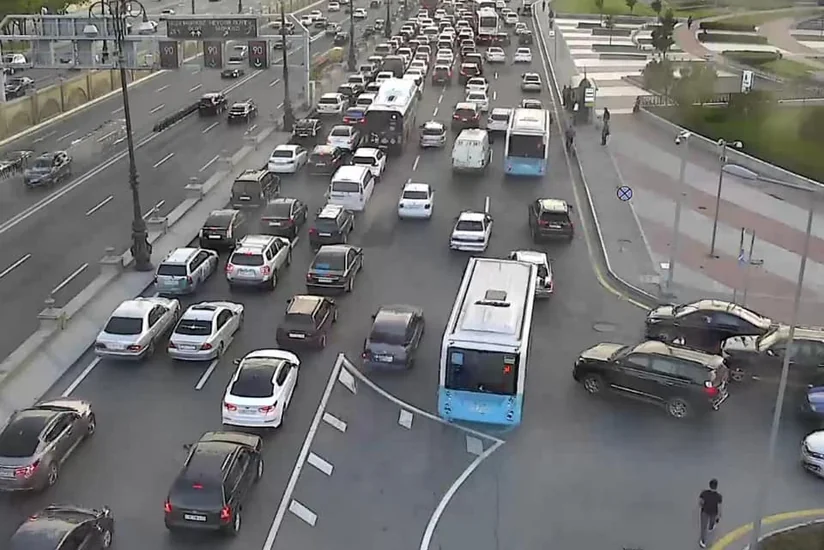 BNA: Müntəzəm və ekspress xətlər üzrə avtobusların hərəkətində gecikmələr var