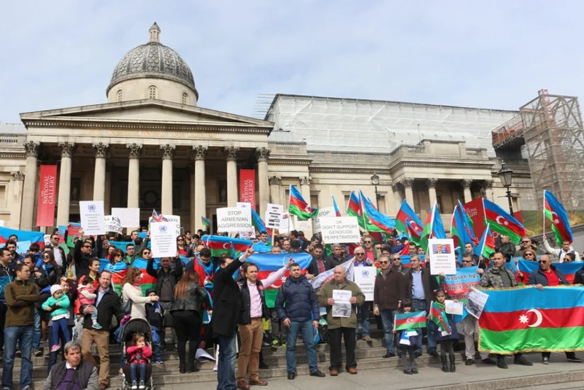 Britaniyadakı Azərbaycan diaspor təşkilatları Ermənistanın təxribatlarına qarşı etiraz aksiyası keçirib