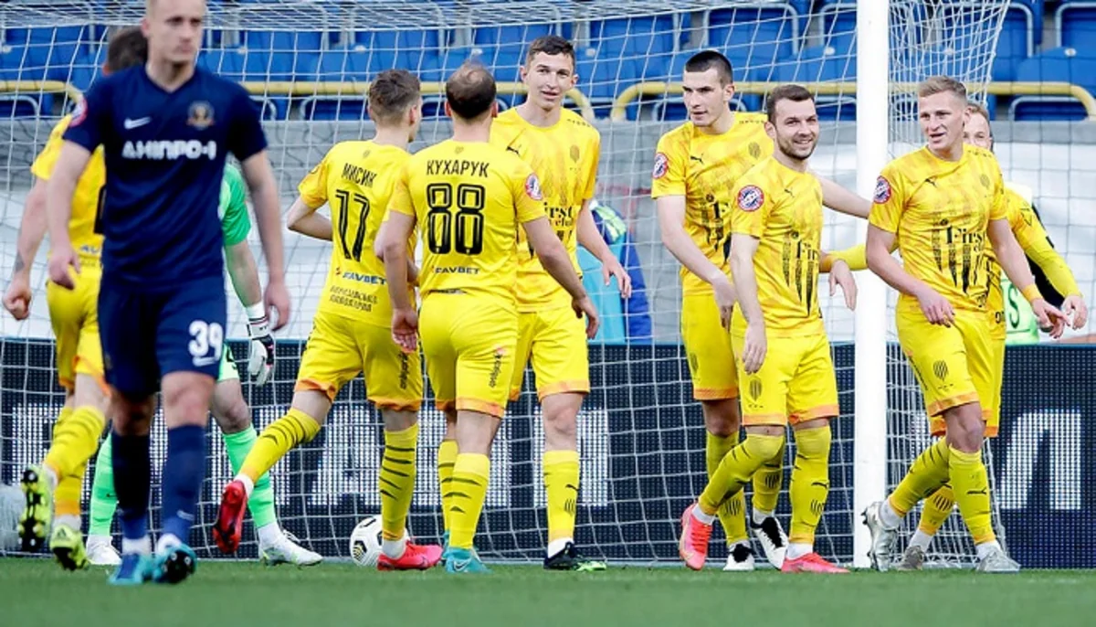Ukrayna klubunun 11 futbolçusu koronavirusa yoluxub
