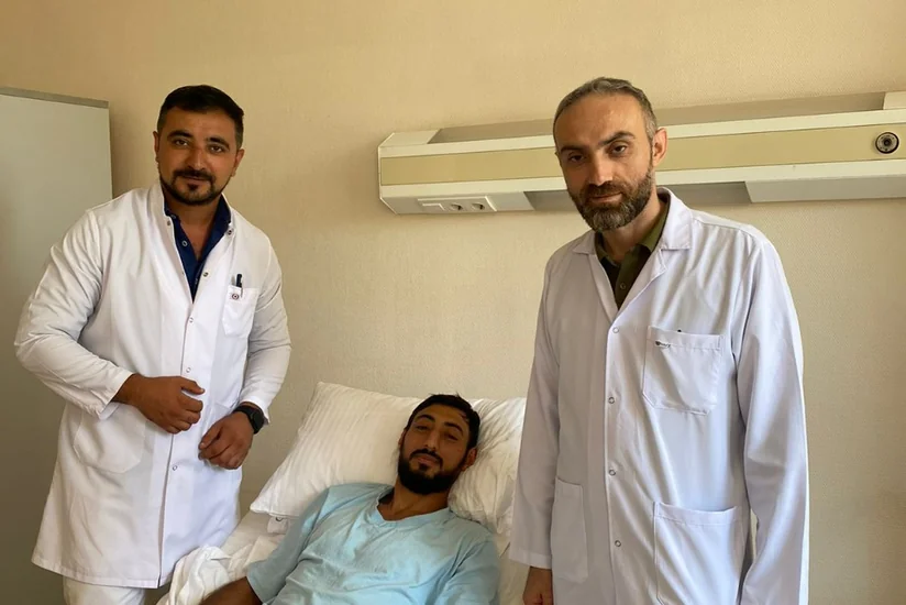 Vətən müharibəsi qazisinə sinir nəqli edilib, barmaqlarının funksiyası bərpa olunub