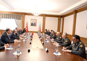 Azerbaijani Defense Minister receives Rector of Turkish National Defense University