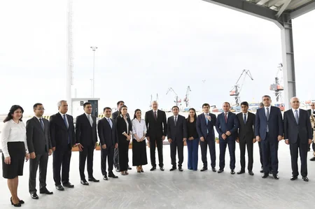 Prezident İlham Əliyev Bakı Beynəlxalq Dəniz Ticarət Limanı Kompleksinin açılışında iştirak edib - YENİLƏNİB