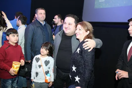 В CinemaPlus состоялась автограф-сессия фильма Bayram axşamı - ВИДЕО