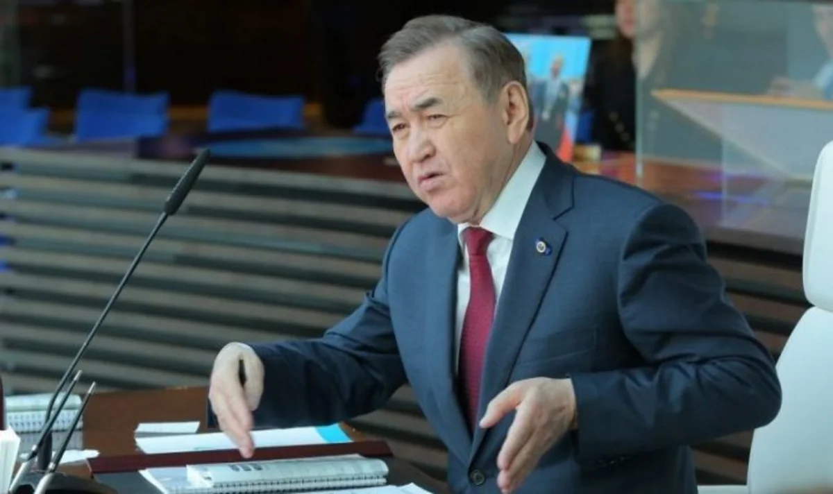 Qazaxıstan prezidentinin Dəftərxana rəhbəri Azərbaycana gəlib