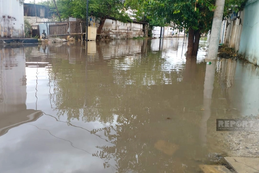 Kürdəmirdə leysan yağışlar ictimai həyatı iflic edib