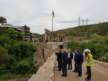 Azərbaycanın tarixi körpüsü bərpa olunur - FOTO