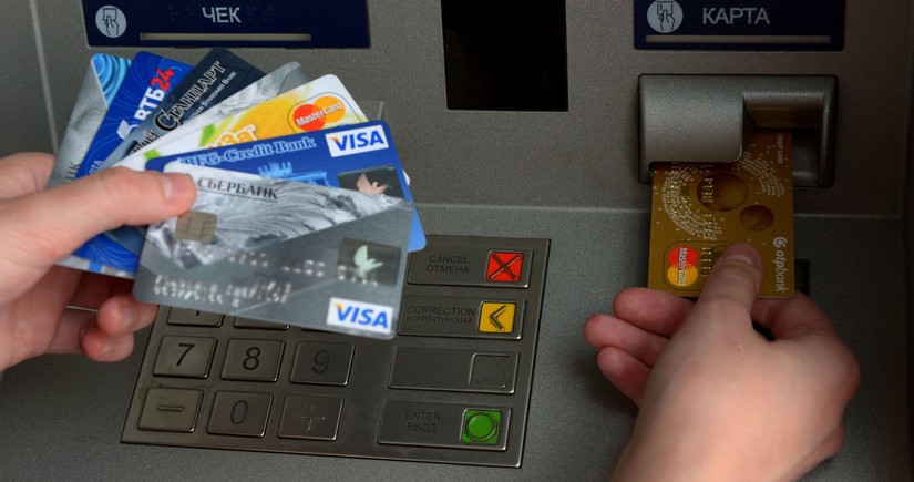 Özbəkistanda bank kartlarından 79 milyon dollara yaxın vəsait oğurlamaqda şübhəli bilinən şəxslər saxlanılıb