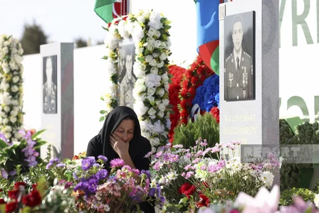 İkinci Fəxri xiyabanda Vətən müharibəsinin ildönümü ilə əlaqədar anım mərasimi başlayıb -YENİLƏNİB