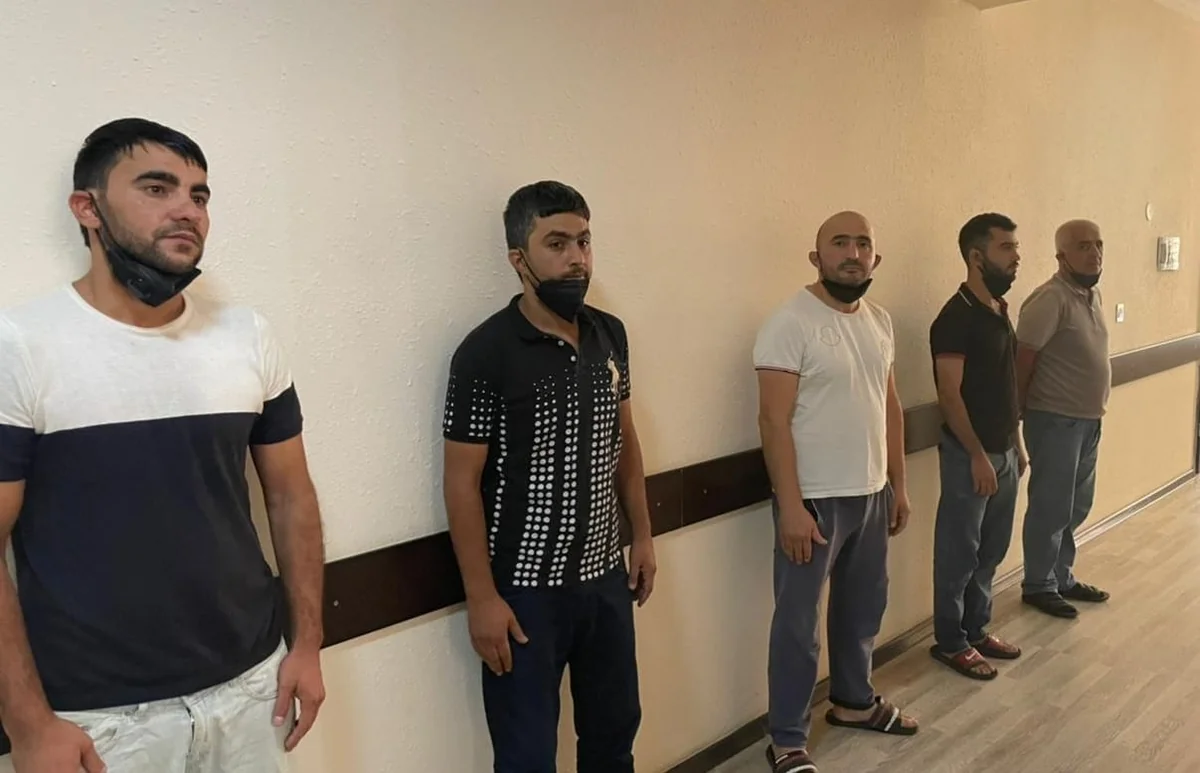 Polis əməliyyat keçirib, daha 5 nəfər patı ilə tutulub