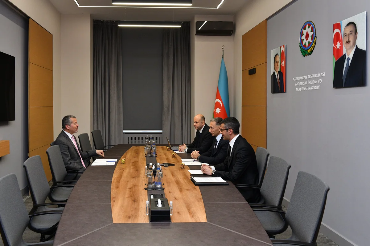 Азербайджан и IMO обсудили пути развития Среднего коридора