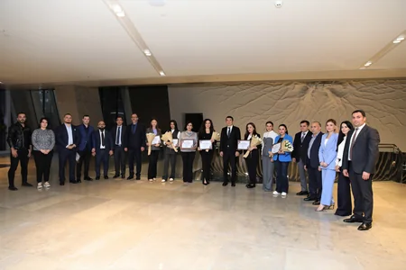 İqtisadiyyat Nazirliyi bir sıra televiziya işçilərini Fəxri fərmanla təltif edib