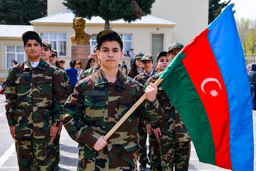 Jurnalistlər gənclərin çağırışaqədərki hazırlıq dərsini izləyib - FOTO
