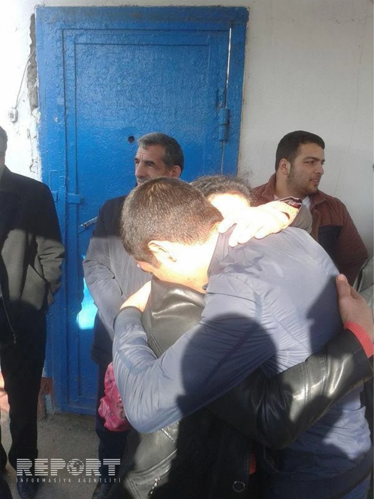 10 saylı cəzaçəkmə müəssisəsində əfv edilmiş 19 nəfər azadlığa buraxılıb - FOTO