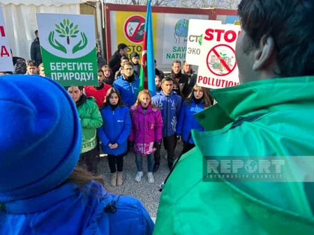 Protesters on Khankandi-Lachin road demand end to ecoterror