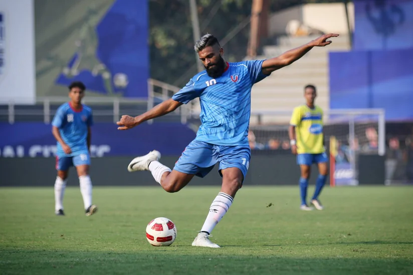 Milli komandanın üzvü futbol oynayarkən öldü