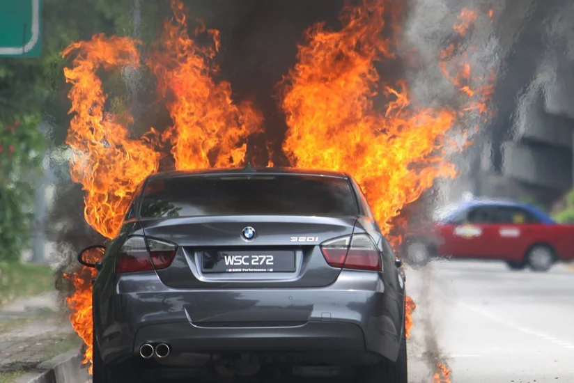 Yerevanda bank direktorunun avtomobili partladılıb