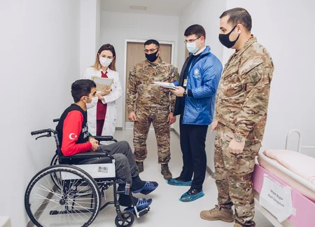 YAŞATın əməkdaşları şəhid ailələrinin üzvləri və qazilərlə görüşüb