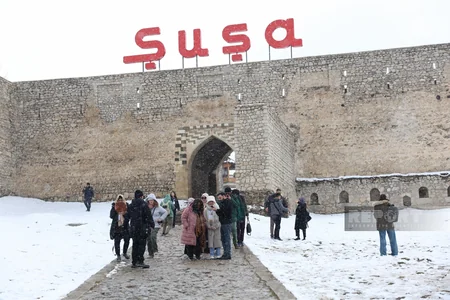 Participants of int'l Islamophobia conference visit Shusha fortress