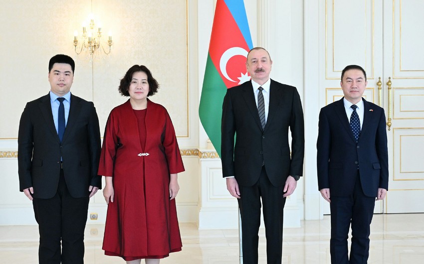 Ilham Aliyev accepts credentials of Chinese ambassador Ilham Aliyev accepts credentials of Chinese ambassador