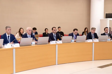 Kiberdiplomatiya üzrə Tvinniq Mərkəzində rəhbər şəxslər üçün təlim keçirilib