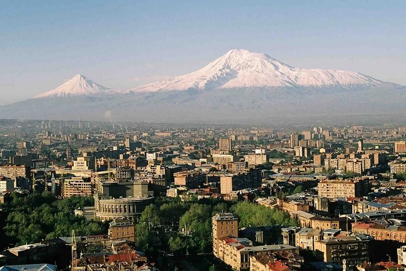 U.S. political analyst: Pashinyan's inflamatory rhetoric against Baku is belligerent and inflicts more chaos