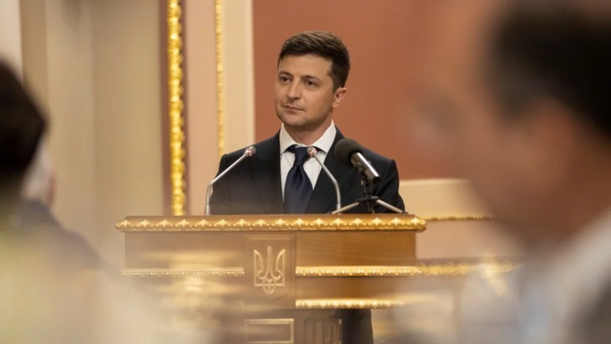 Зеленский вернул уволенного Порошенко детского омбудсмена