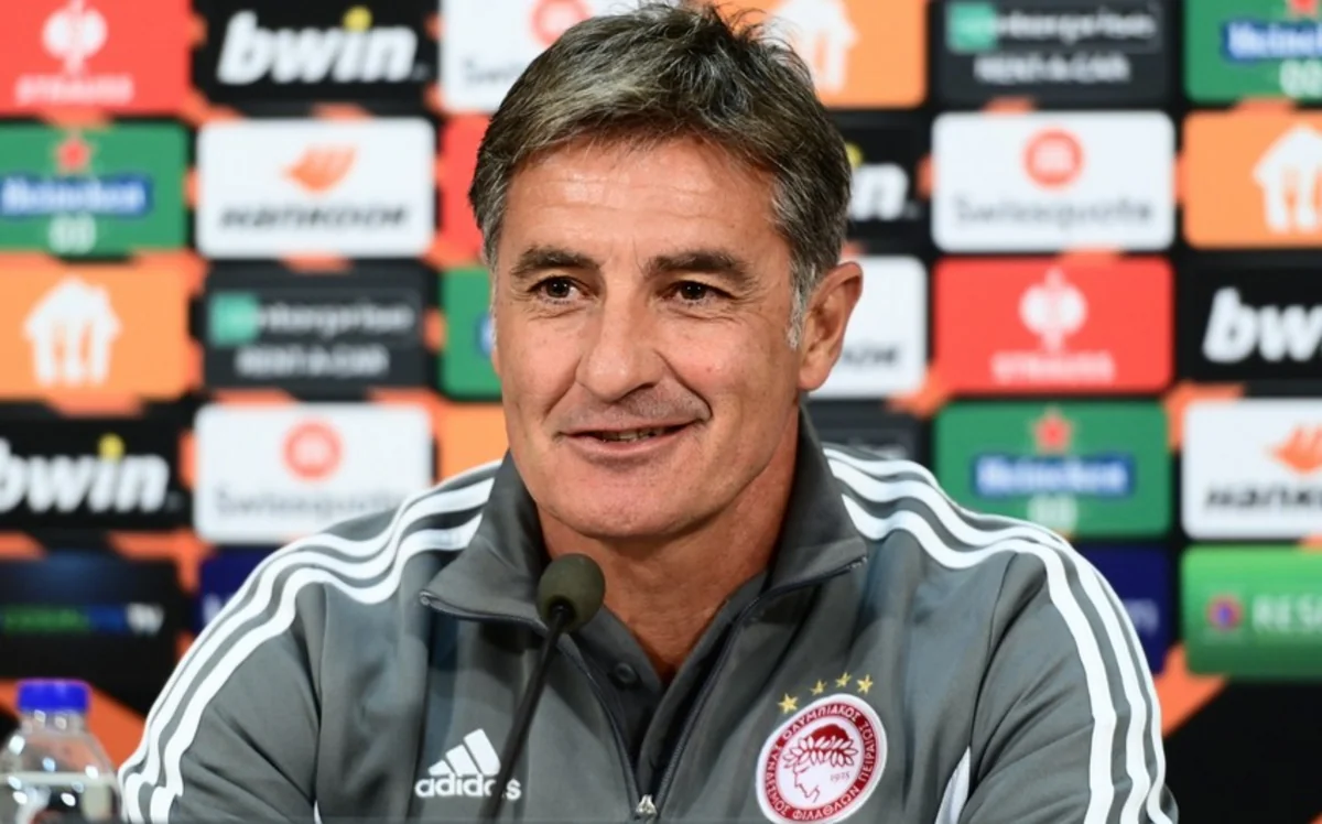 Olimpiakosun baş məşqçisi: Qarabağa məğlubiyyəti unutmalıyıq