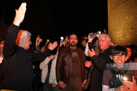 İçərişəhərdə təntənəli bayram tonqalı qalanıb