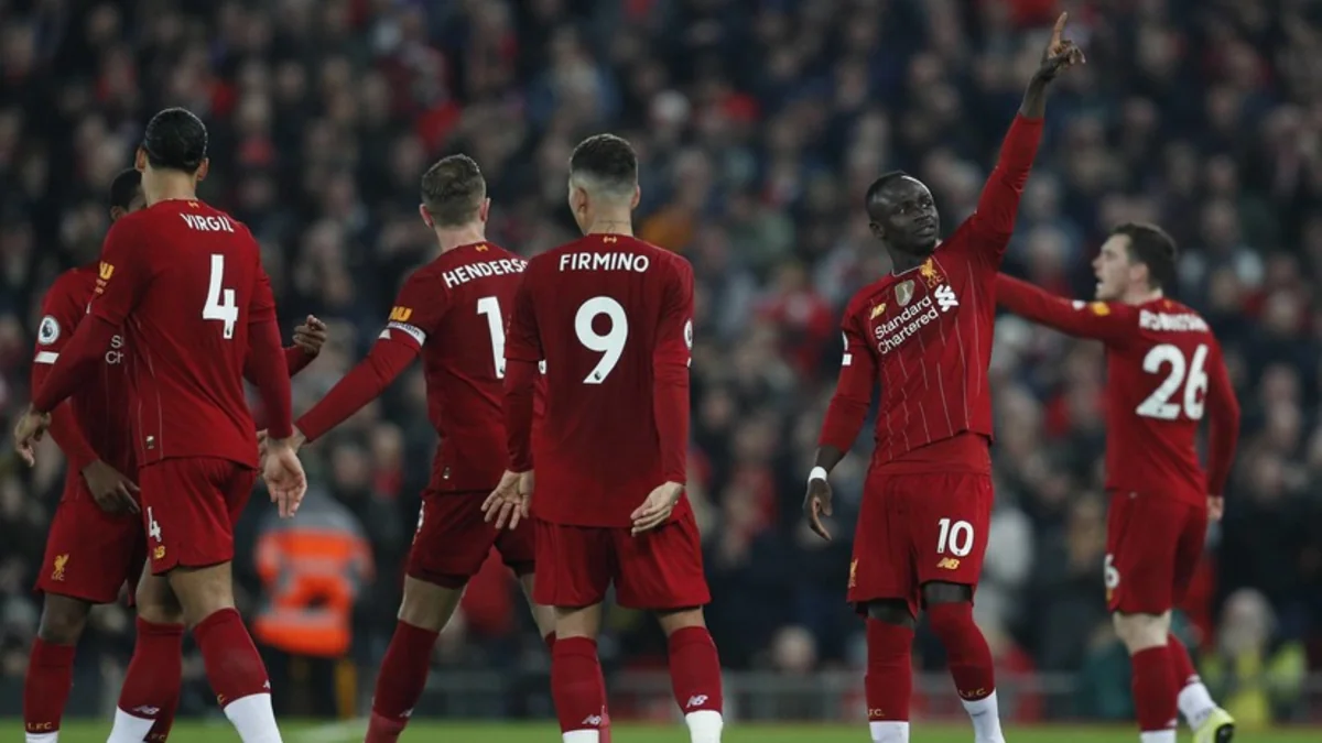 Ливерпуль одержал десятую подряд победу в АПЛ, обыграв Вулверхэмптон