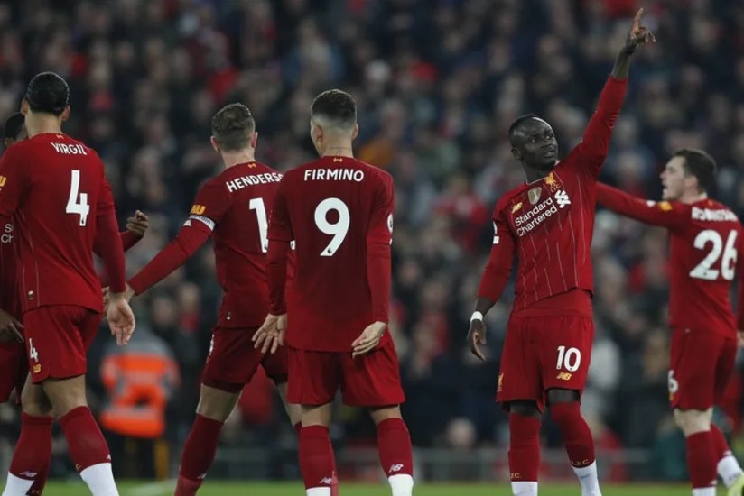 Liverpul Vulverhemptona qalib gələrək 10-cu ardıcıl qələbəsini qazanıb