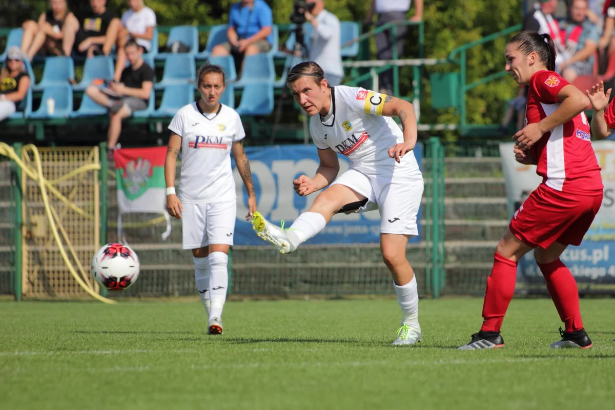 Millimizlə matç öncəsi Polşa yığmasında koronavirus aşkarlandı