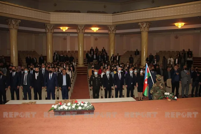 Vətən müharibəsi şəhidlərinin ailələrinə və qazilərə medallar təqdim edilib