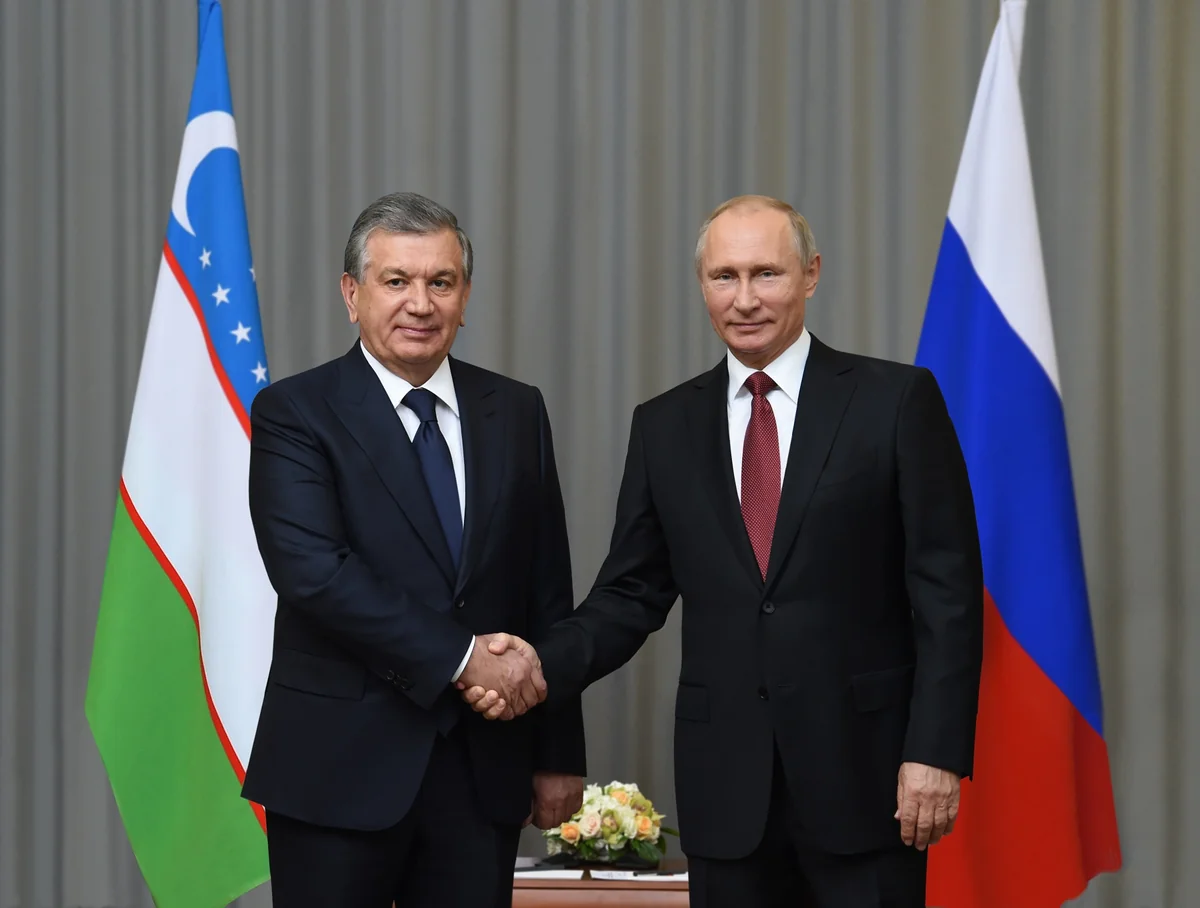 Putin Mirziyoyev ilə Suriya və Ukraynanı müzakirə edib