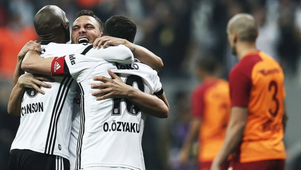 Beşiktaş Qalatasarayı böyük hesabla yenib - VİDEO